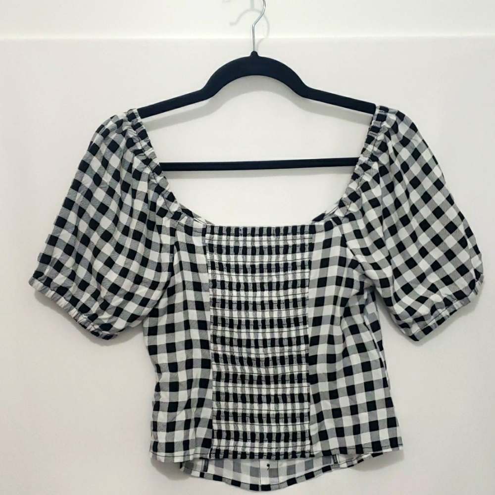 Hot Topic Black and White Buffalo Check Size S - Picture 2 of 7